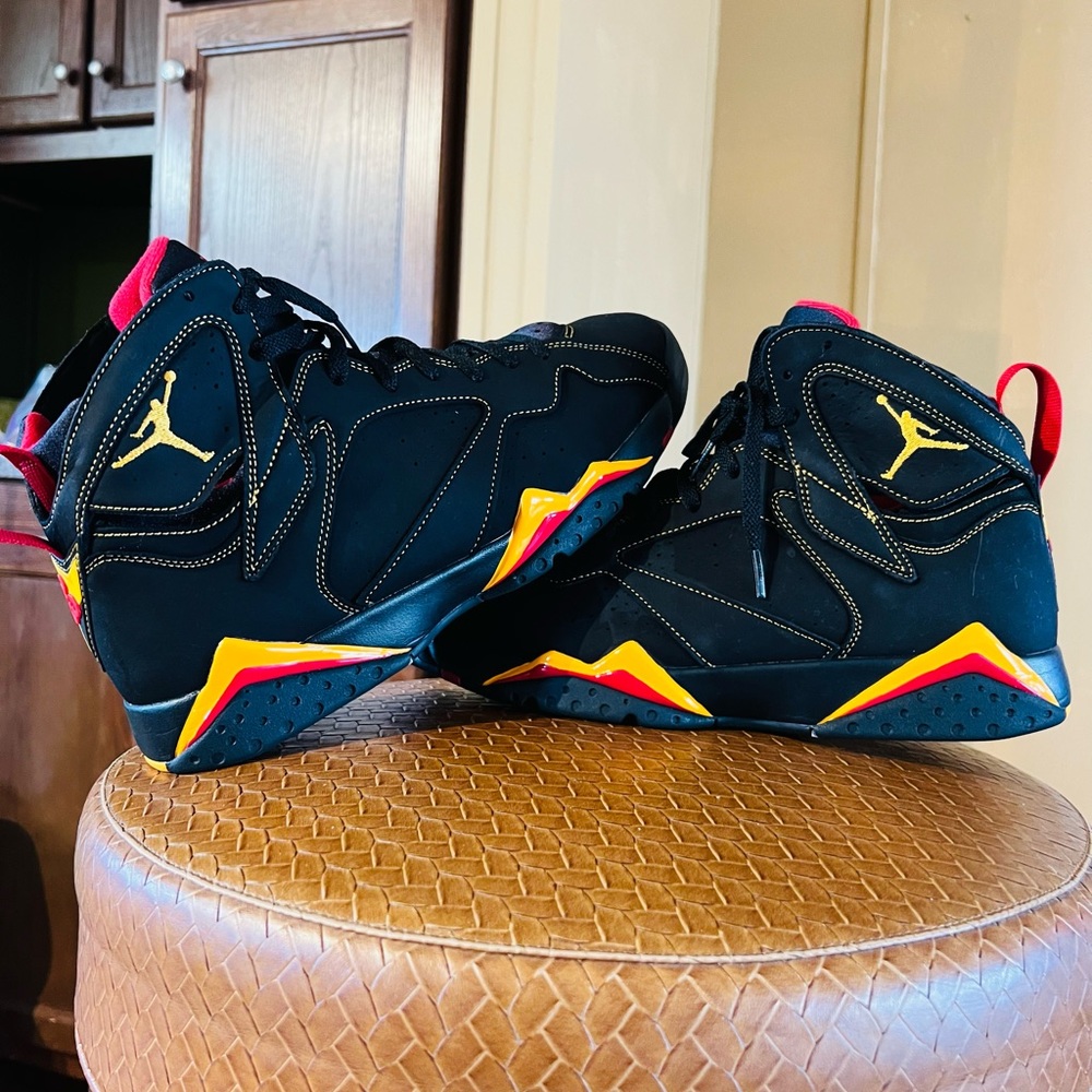Retro 7 like new
